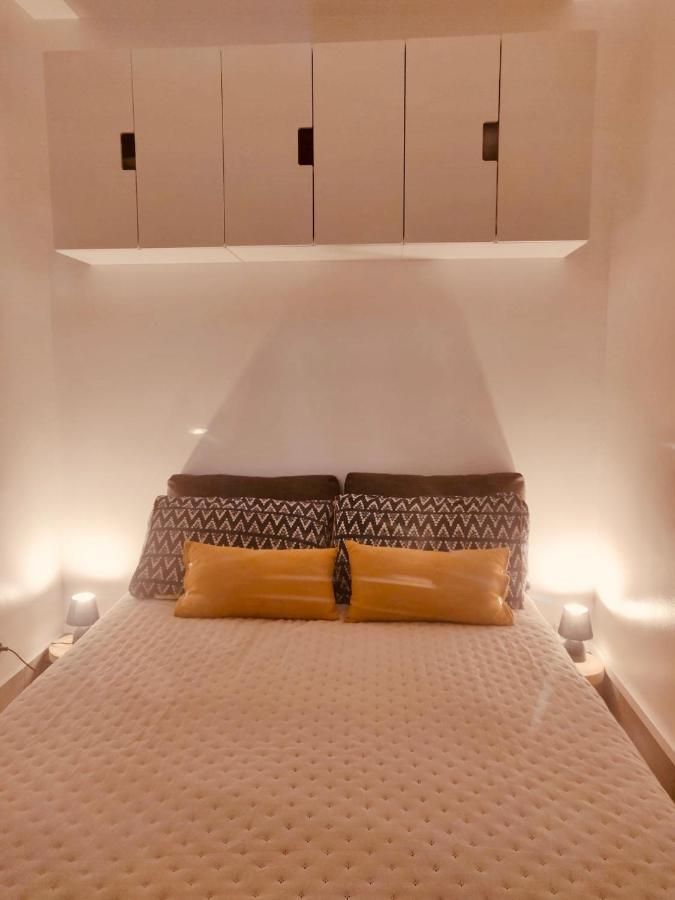Mandelieu Grand Studio Avec Piscine Et Proche De La Mer Ngoại thất bức ảnh